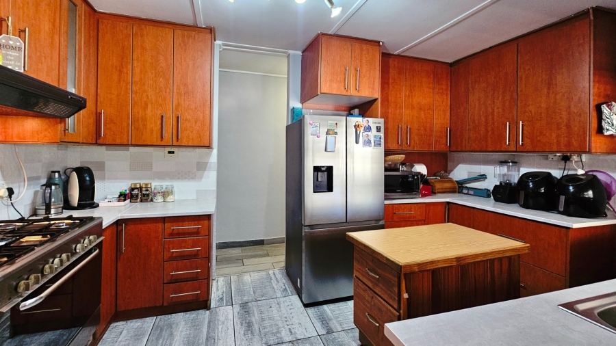 3 Bedroom Property for Sale in Noordhoek Free State